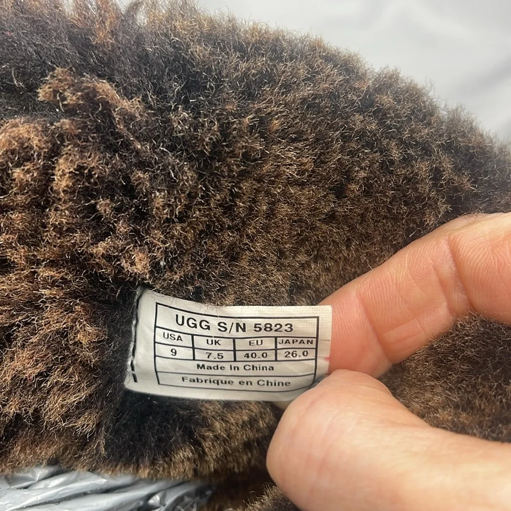 Ugg Womens Classic Tall Metallic Bronze Leather Boots, Size 9, Pull On Sheepskin - Picture 8 of 8